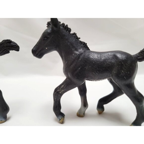 Vintage Schleich Lot of 2 Black 4" Long Lipizzaner Foal Colt Horse Figurines - Picture 3 of 9